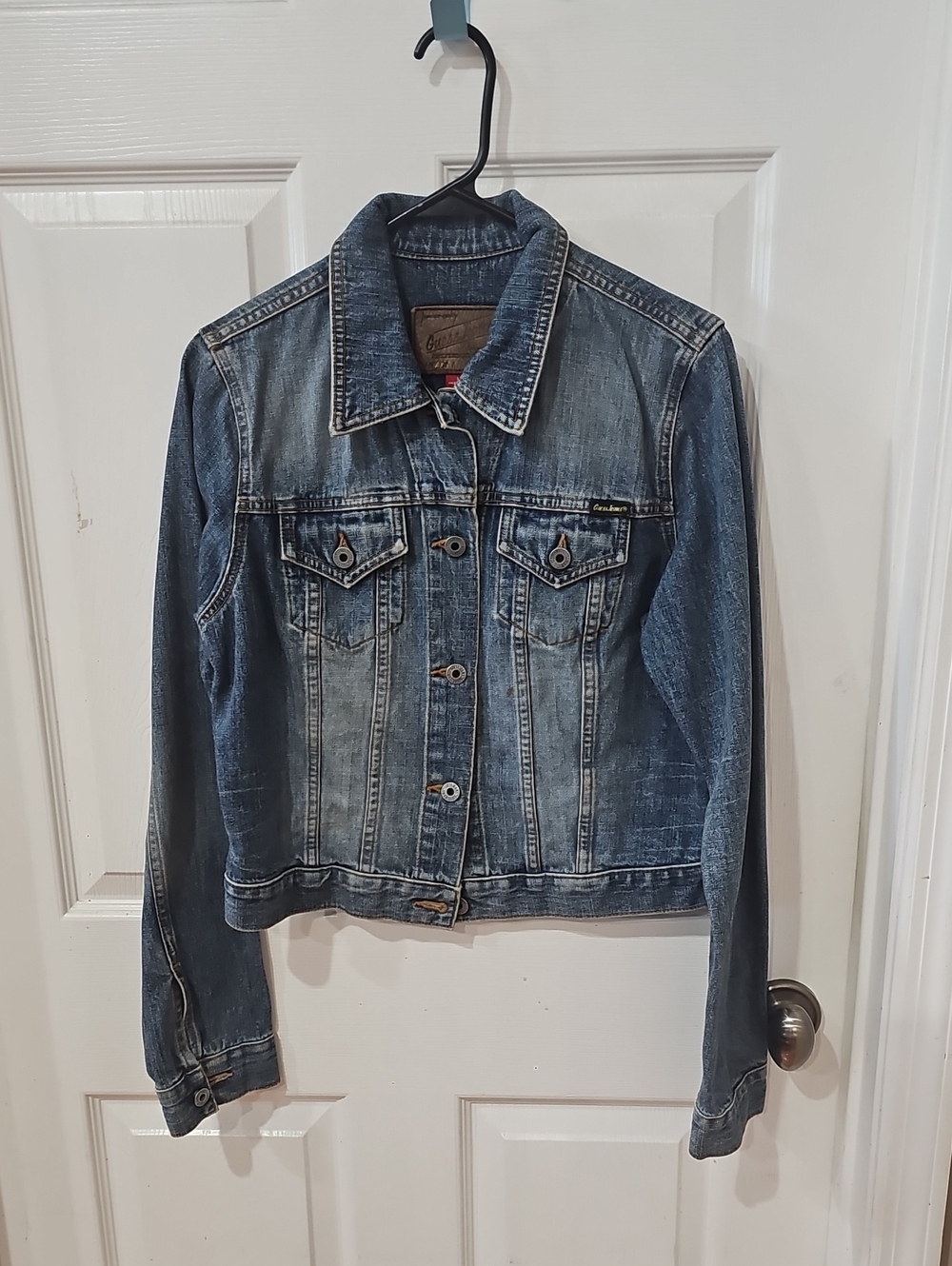 Guess Women's Medium Wash Blue pink Denim Jacket